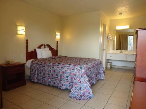 Motel Super 6 Inn & Suites Pensacola