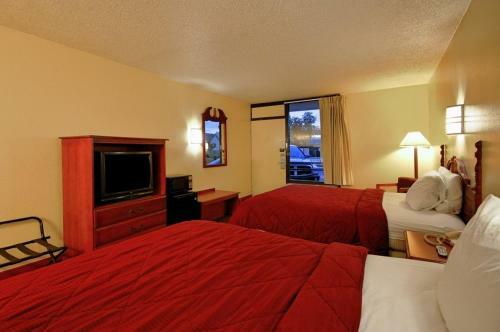 Motel Super 6 Inn & Suites Pensacola