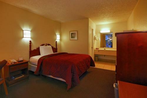 Motel Super 6 Inn & Suites Pensacola