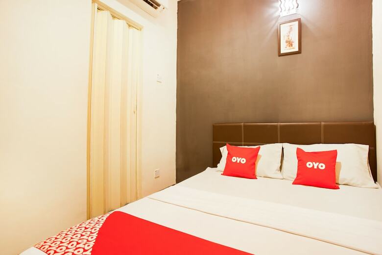 Oyo 44116 Sk Hotel 2