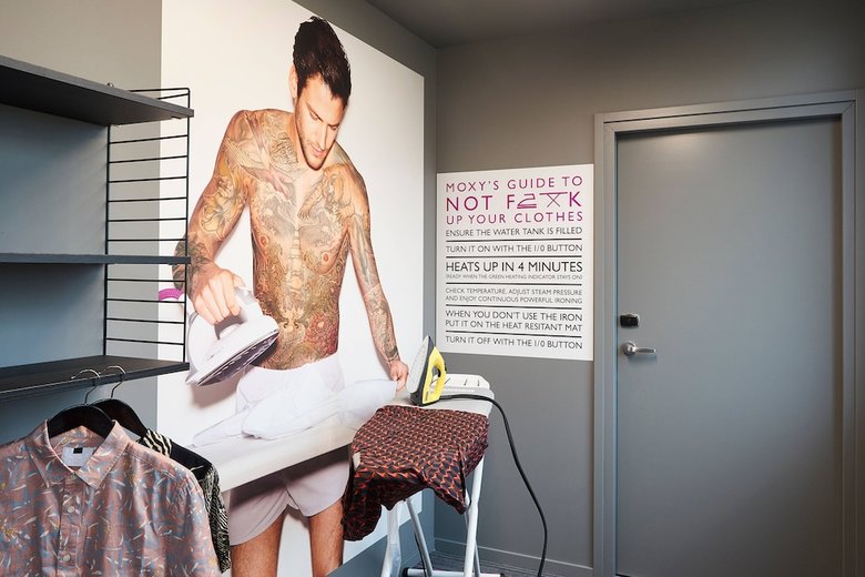 Hotel Moxy Paris Charles de Gaulle Airport