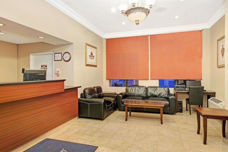 Hotel Howard Johnson By Wyndham Torrance