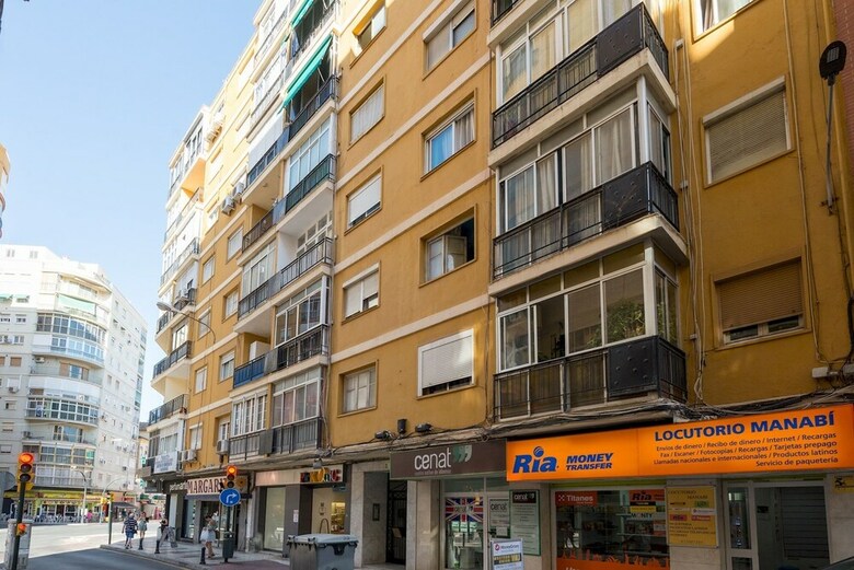 Malagasuite City Center Arango Apartment