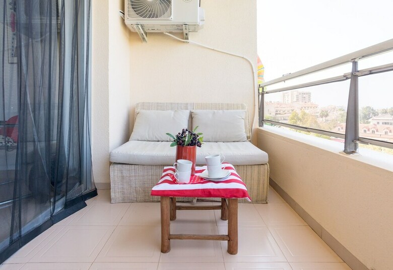 Malagasuite Marina Golf Apartment