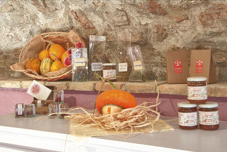 Agroturismo Agriturismo Zafferano E Dintorni