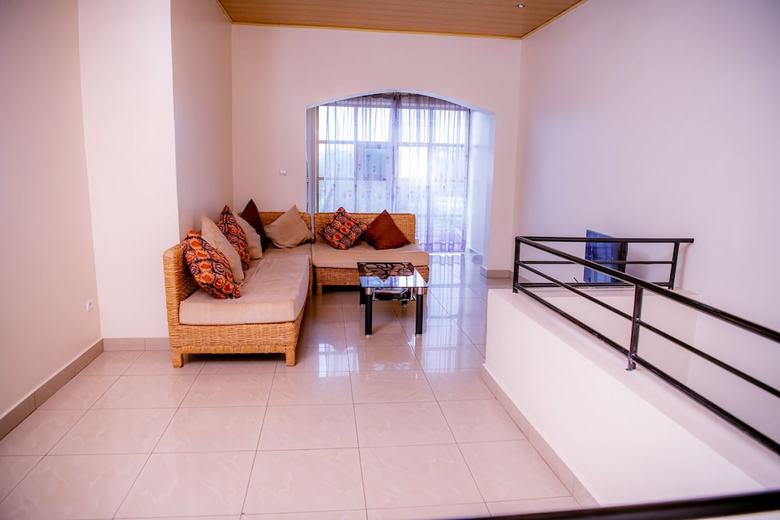 Hotel Gaju House