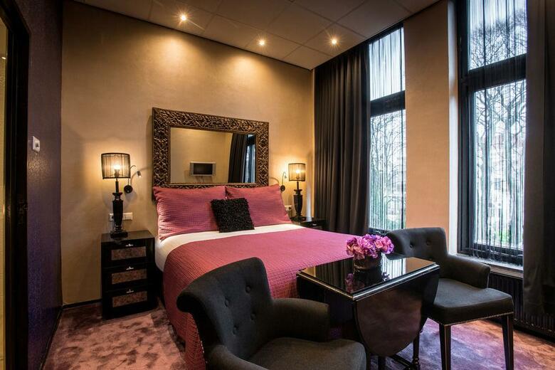 Hotel Sebastian's
