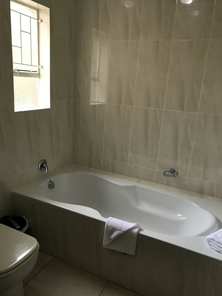 Hotel Global Village Guest House