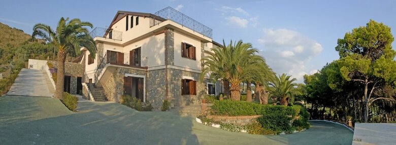 Residencia Villa Oasi