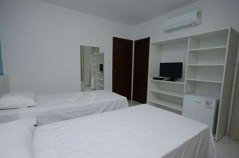 Augustos Hotel