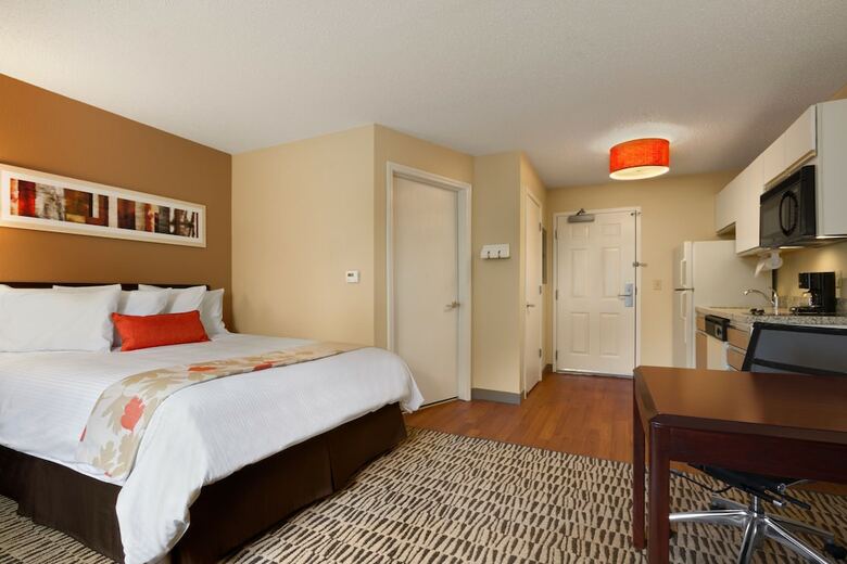 Hotel Hawthorn Suites By Wyndham Omaha / Old Mill