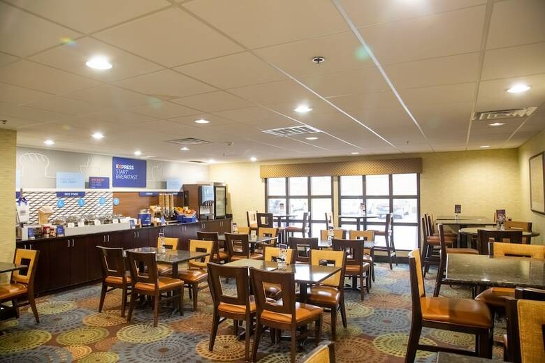 Hotel Holiday Inn Express Omaha West - 90th Street