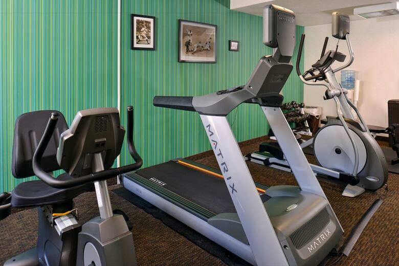 Hotel Holiday Inn Express Omaha West - 90th Street