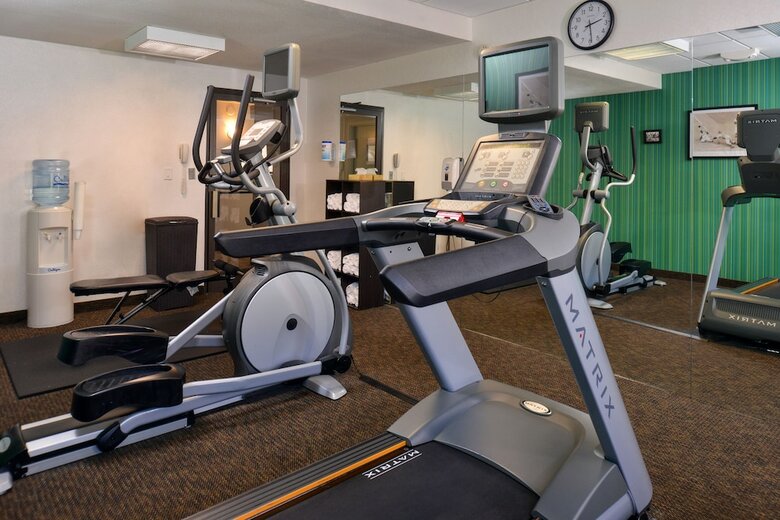 Hotel Holiday Inn Express Omaha West - 90th Street