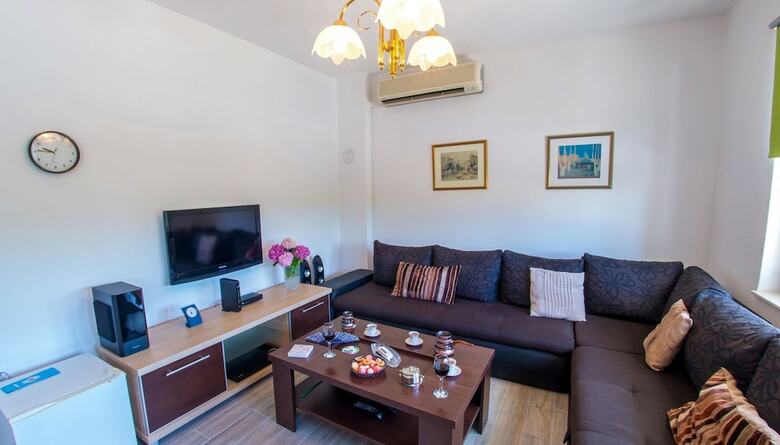 Villa Vacation Home Orion