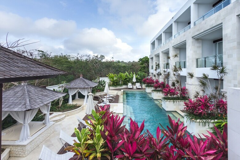 Hotel Adhiloka