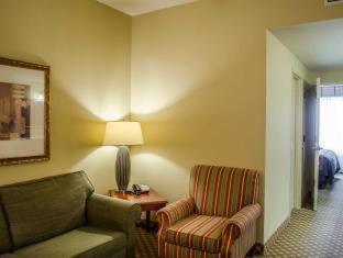 Hotel Comfort Inn & Suites Mobile Near Eastern Shore Centre
