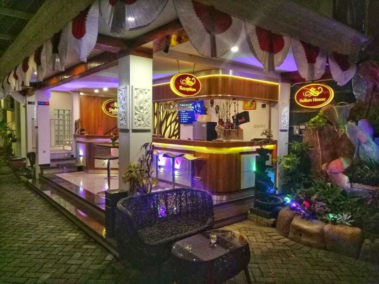 Bed & Breakfast Sultan Guest House & Resto Tulungagung