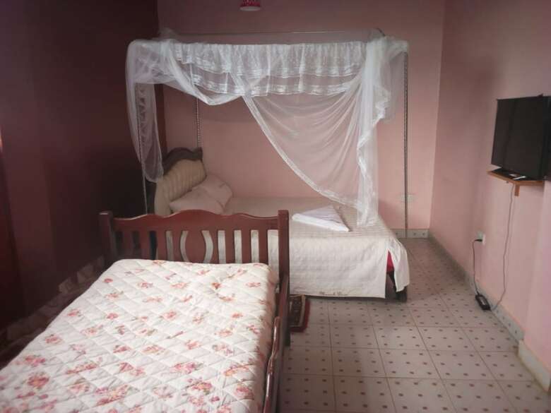 Ideal Hotel