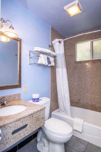 Motel Aqua Breeze Inn
