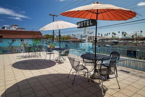 Motel Aqua Breeze Inn