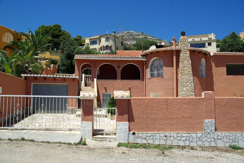 Casa June