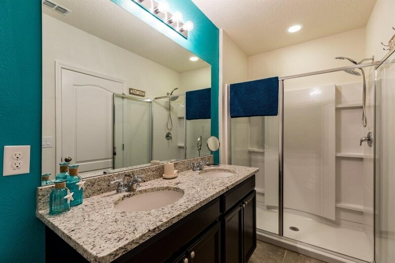 Villa Our Beautiful Spacious Town Home Has Everything New And Is Kept New!