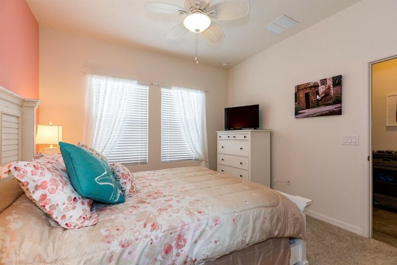 Villa Our Beautiful Spacious Town Home Has Everything New And Is Kept New!