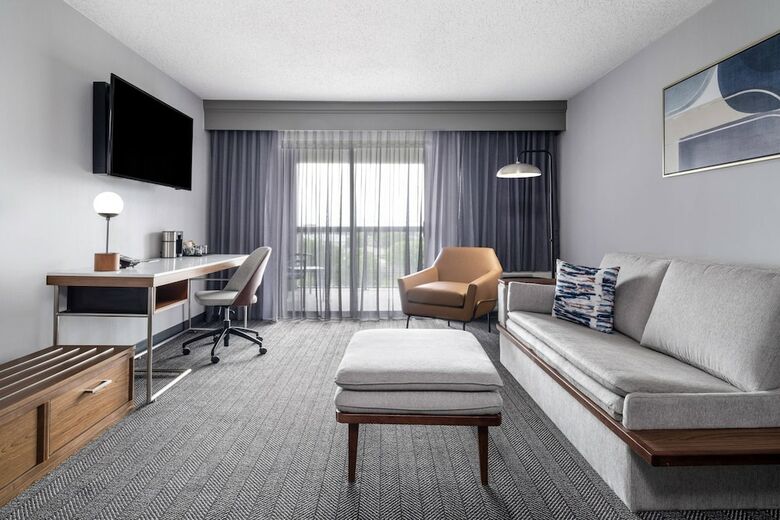 Hotel Courtyard By Marriott Austin South
