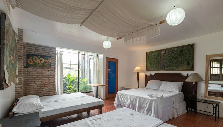 Hotel Casamara Garden Tagaytay