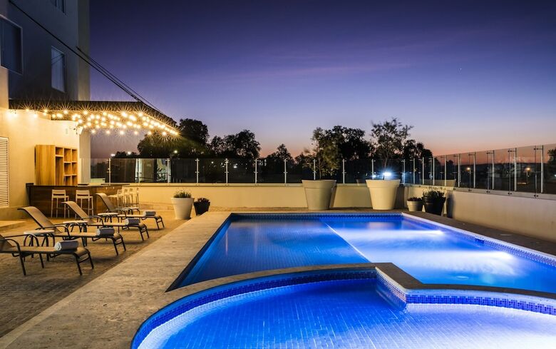 Hotel Fiesta Inn Celaya Galer�as