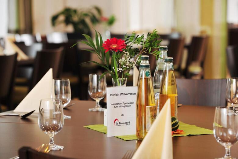 Hotel Bildungshaus St. Bernhard - Wohnen Und Tagen