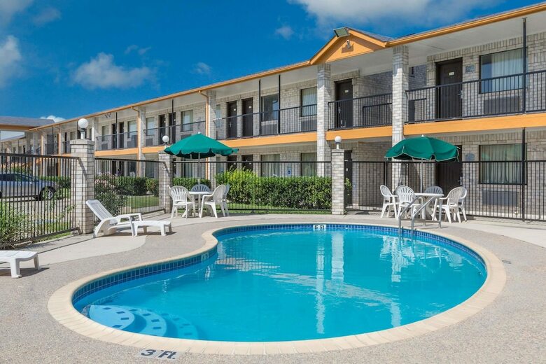Hotel Days Inn By Wyndham San Antonio