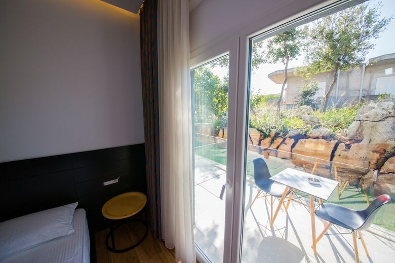 Inada Hotel