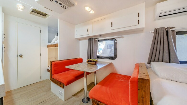 Gapyeong Saeyeon Caravan - Glamping