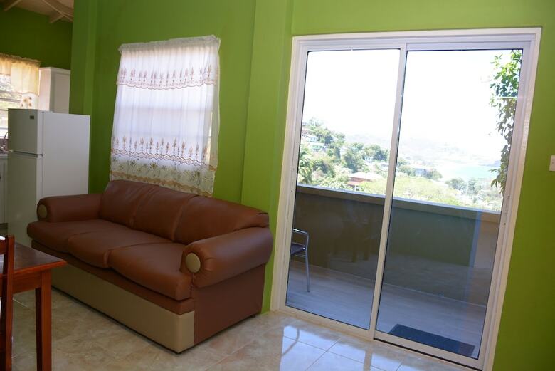 Hillview Apartments
