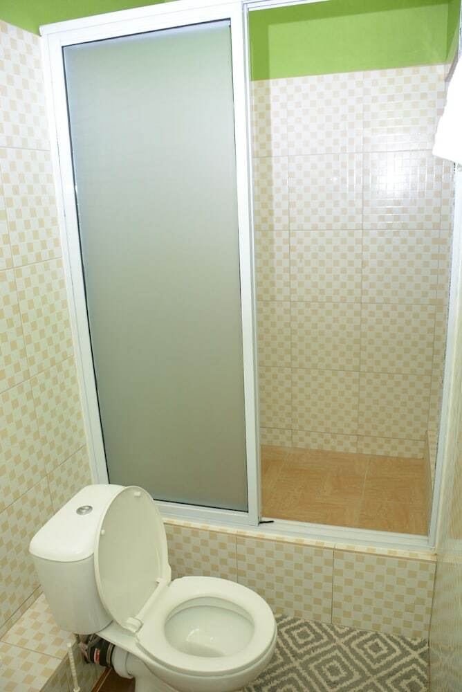 Hillview Apartments