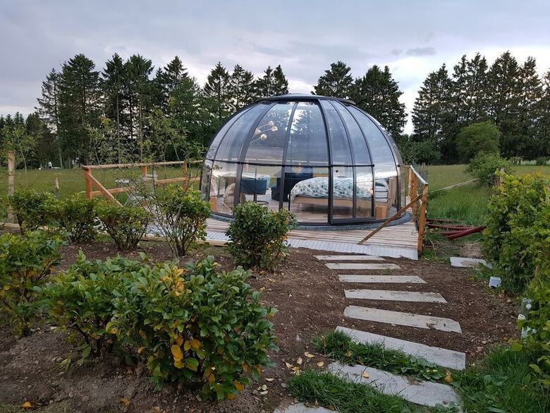 Hotel La Bulle Au Bois Dormant D'ovifat