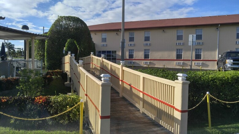 Hotel Baymont By Wyndham Florida City
