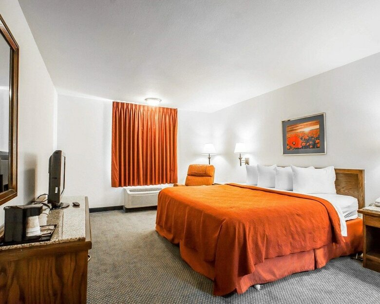 Hotel Quality Inn And Suites