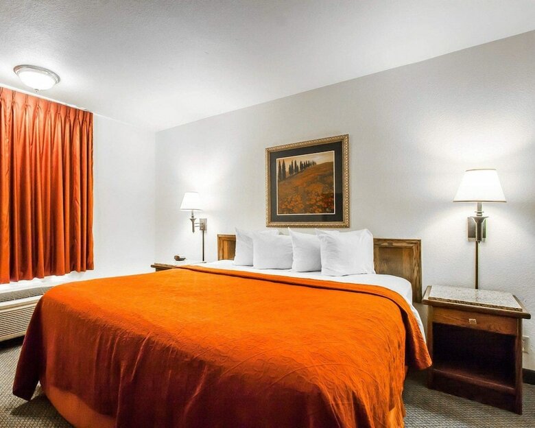Hotel Quality Inn And Suites