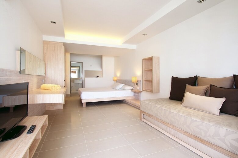 Le Beachclub Serviced Apartments And Villas