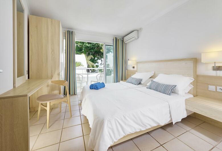 Le Beachclub Serviced Apartments And Villas
