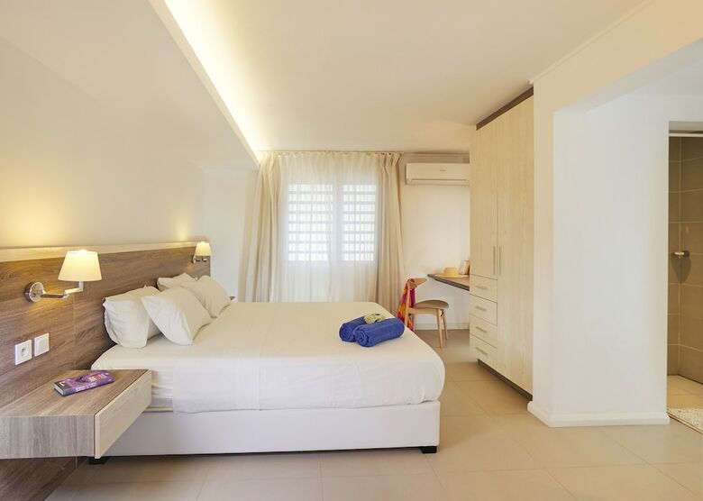 Le Beachclub Serviced Apartments And Villas