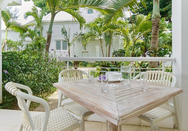 Le Beachclub Serviced Apartments And Villas