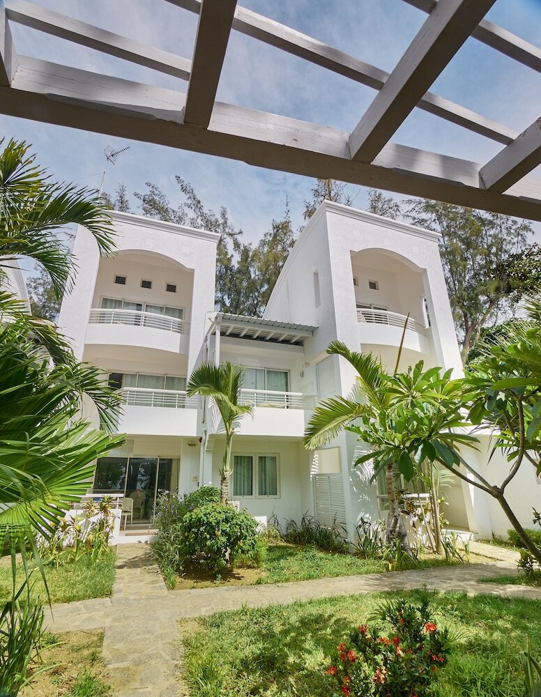 Le Beachclub Serviced Apartments And Villas