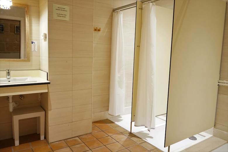 Hostal Hostel Menorca - Albergue Juvenil