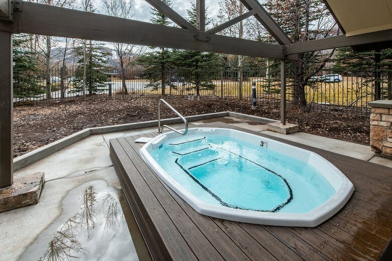 Jupiter Inn By Identity Properties