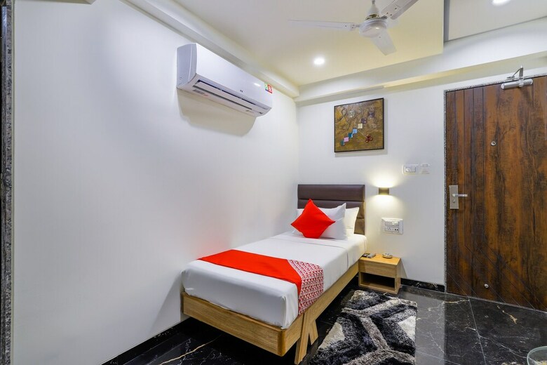 Oyo 45723 Hotel Pearl