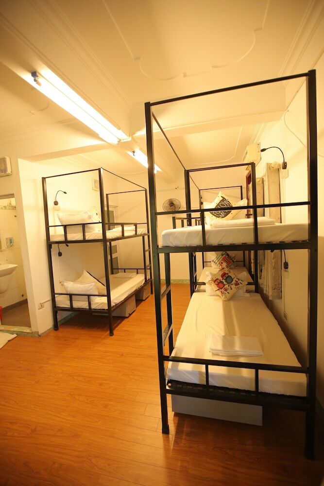 Hostal Next 68 Hostel